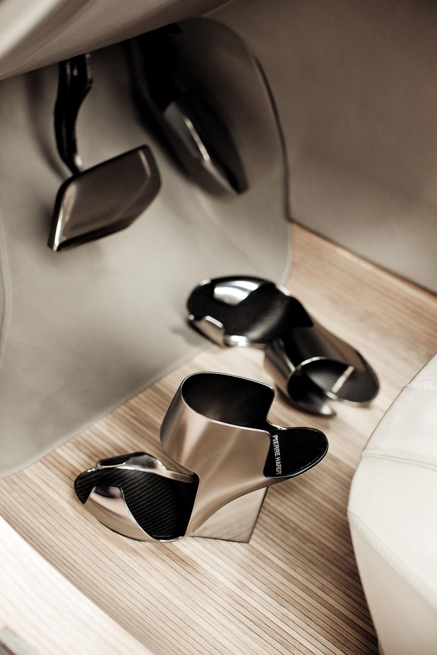  Peugeot HX1 Concept 2011 года  (фото 32 из 88)
